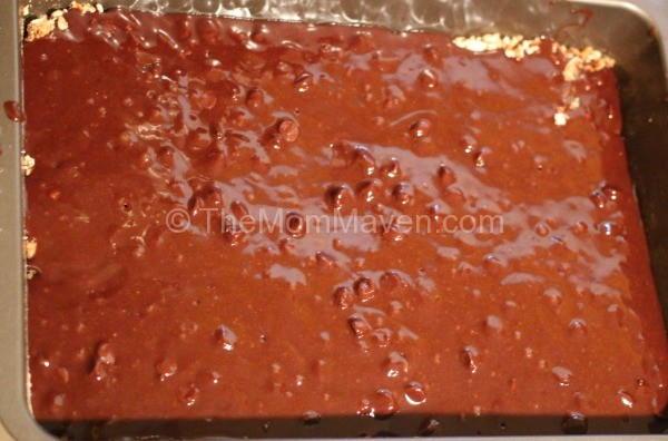 Brownie Batter-salted caramel pretzel brownies-themommavem.com