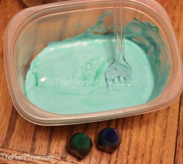 Mixing-how to tint mason jars-themommaven.com