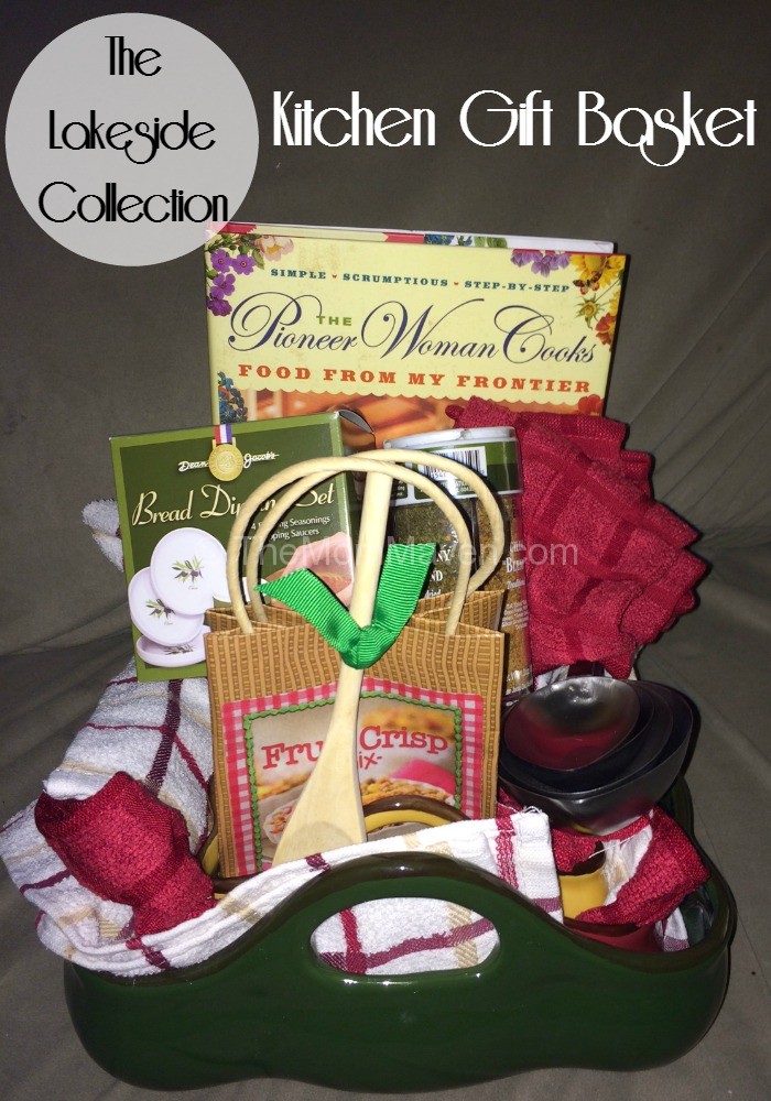 This kitchen gift basket from The Lakeside Collection will make any cook smile!