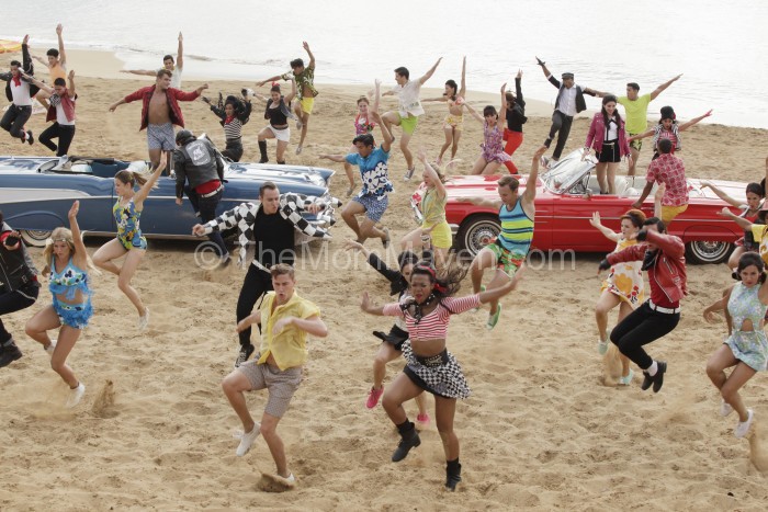 Teen Beach 2 dance scene