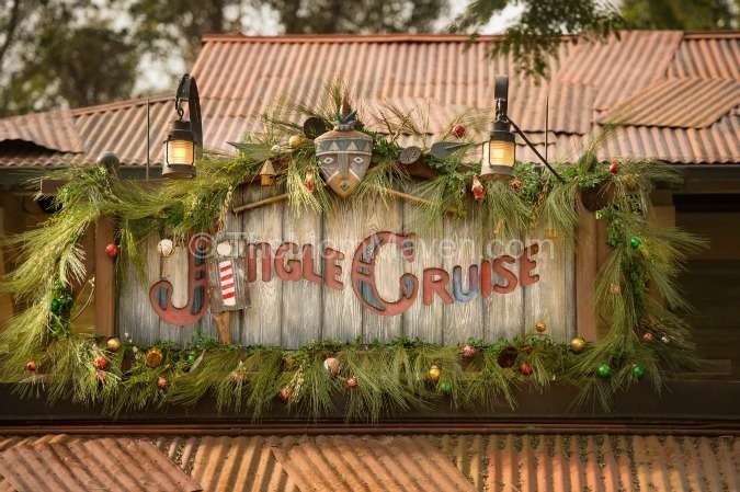 Jungle Cruise goes Jingle Cruise