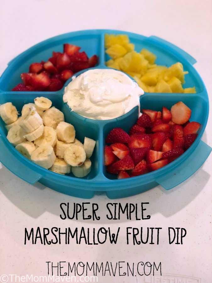 Super Simple Marshmallow Fruit Dip Recipe #recipe #marshamallowfluff #fruitdip