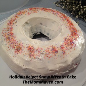 Holiday Velvet Snow Wreath Cake