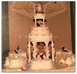 MomMaven's wedding Cake-Top 4 tips for choosing your wedding cake-themommaven.com