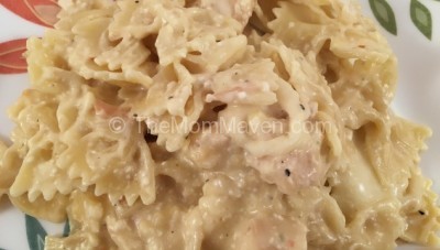 Creamy Crockpot Chicken and Pasta title