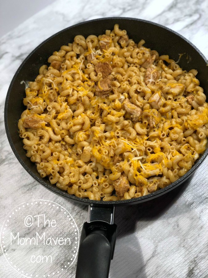 Here's another easy weeknight one pan meal! Try this Cajun Chicken Mac & Cheese Skillet tonight!