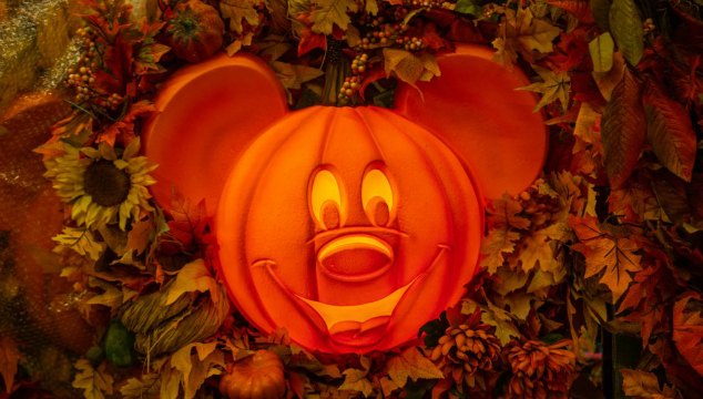 Disney is adding lots of Fall fun to the Magic Kingdom in 2020. From Sept 15- Oct 31 guests can enjoy some Halloween fun in the park.