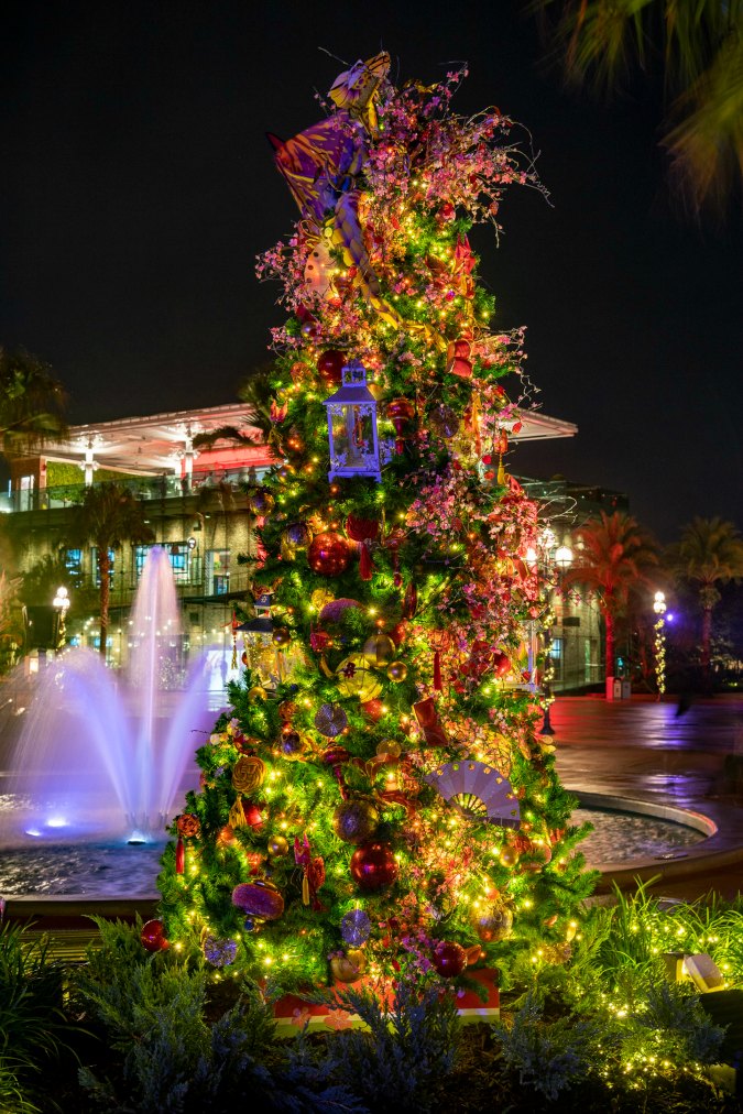 Guests will enjoy seasonal music, decorations and food as they partake in the 2020 Holiday Fun at Walt Disney World!